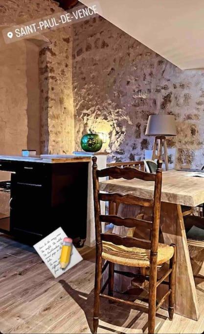 Loft En Plein Coeur Du Village Saint-Paul-de-Vence Eksteriør billede